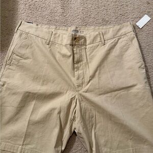 IZOD Saltwater Stretch Beige Shorts